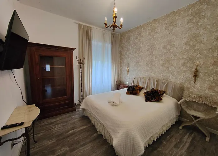 Guest house: Romeo & Juliet Non-Hotel